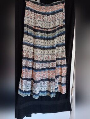 Lapis Bohemian Maxi Skirt